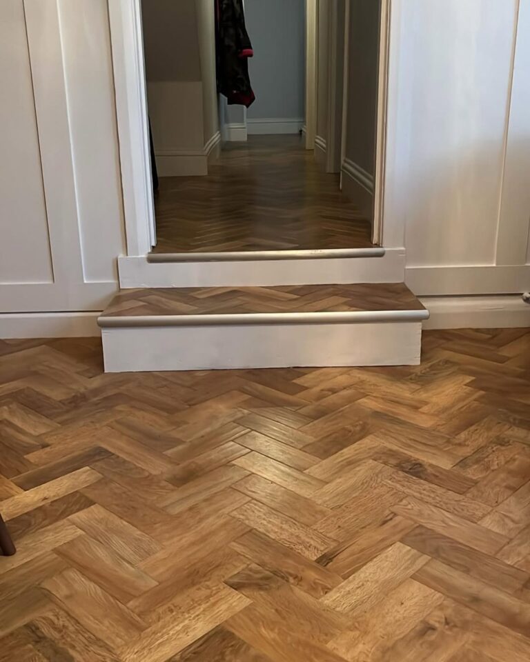 LVT — installation detail 32
