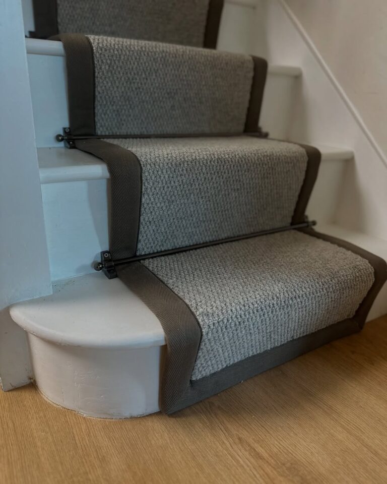 Stair runners — installation detail 28