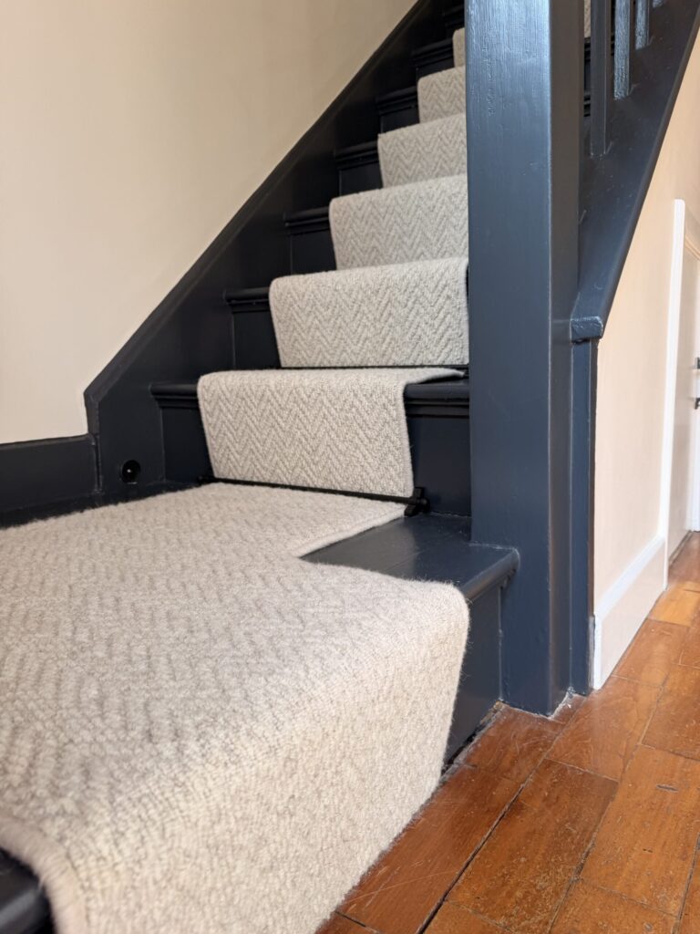 Stair runners — installation detail 5